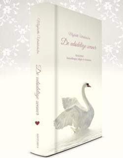 De udødelige svaner smuk eksklusiv gavebog med magiske fortællinger, digte & drømme samt optegnelser fra en forvandlingstid 435 sider. Bogen er  illustreret med mine egne collager, signeret og pakket i smuk indpakning