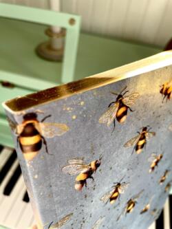 Biernes Bog  A5 192 sider MED LINJER blødt pap-omslag rustikt genbrugspapir fra Italiensk firma