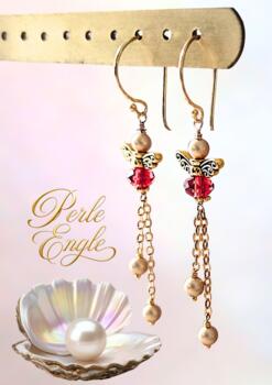 Perle Engle Øreringe (Veganske gyldne perler) 18 K forgyldt og med swarovski krystaller Længde 6 cm