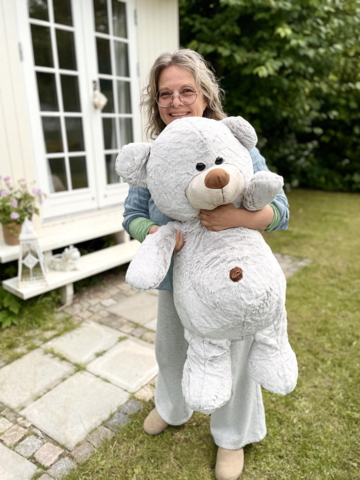 Kæmpe-Teddy Lykkebjørn håndlavet lys gråbeige 90 cm siddende og så blød som en kanin Grundet størrelse ikke indpakket FRI FRAGT