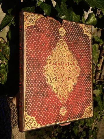 Red Golden Soul Notesbog i ultra formatet 18/23 cm 144 syrefri cremefarvede sider UDEN LINJER  i gaveindpakning