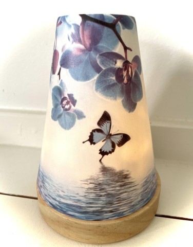 Sommerfugle-lampe på batteri som medfølger porcelæn højde 14 omkreds 10 i gaveæske