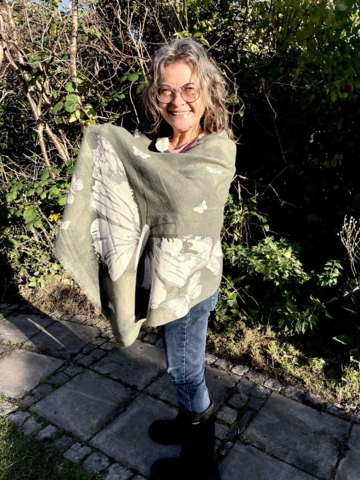 Kæmpe Sommerfugle-tørklæde 80% viskose 20% uld GRØN  helt blødt kradser ikke og varmt 180/69 cm