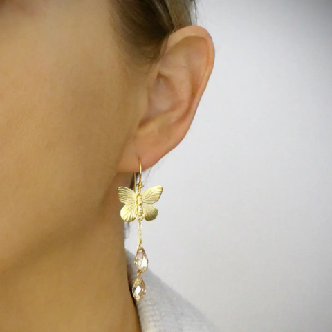 Sommerfugleøreringe 18 K forgyldt og med østriske krystaller