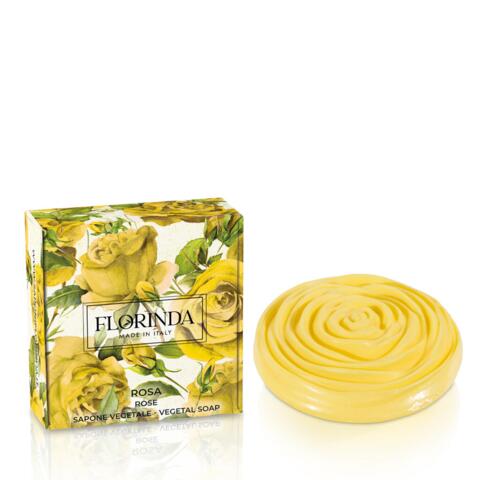 Rosenknop Gul Vegetabilsk italiensk håndsæbe med naturlig rosenduft i smuk æske 100 g. Sæben skummer ekstra blødt hvis du giver dig tid