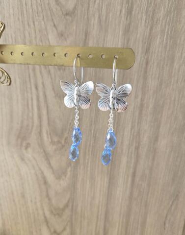 Sølv-Sommerfugle med LYSEBLÅ Light Sapphire Swarovski krystaller FRI FRAGT indtil 7. juni Fratrækkes manuelt