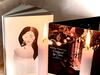 Inner Peace i smuk gaveæske med CD Embraced by Stars - piano for inner peace, 2 rosa bedelys og lille smuk notesbog til stille refleksioner