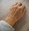 Introduktions-TILBUD Nyhed Delikat Sommerfugle-armbånd 18 karat forgyldt spar 145,- hele sommeren Normalpris vil blive 495,-