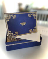 Små forgyldte Eventyr-kort 14 dobbeltkort og 15 kuverter i æske (uden låg) i fin gaveindpakning 12,5/8,5 cm