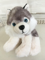 Bamse Husky 18 cm siddende - blød som var det ægte dyrepels i sød indpakning