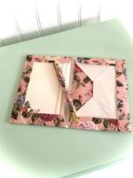 Mappe med 10 kort og 10 kuverter roser med "guld-pulver" dekoration (Kuglepennen kan købes separat)